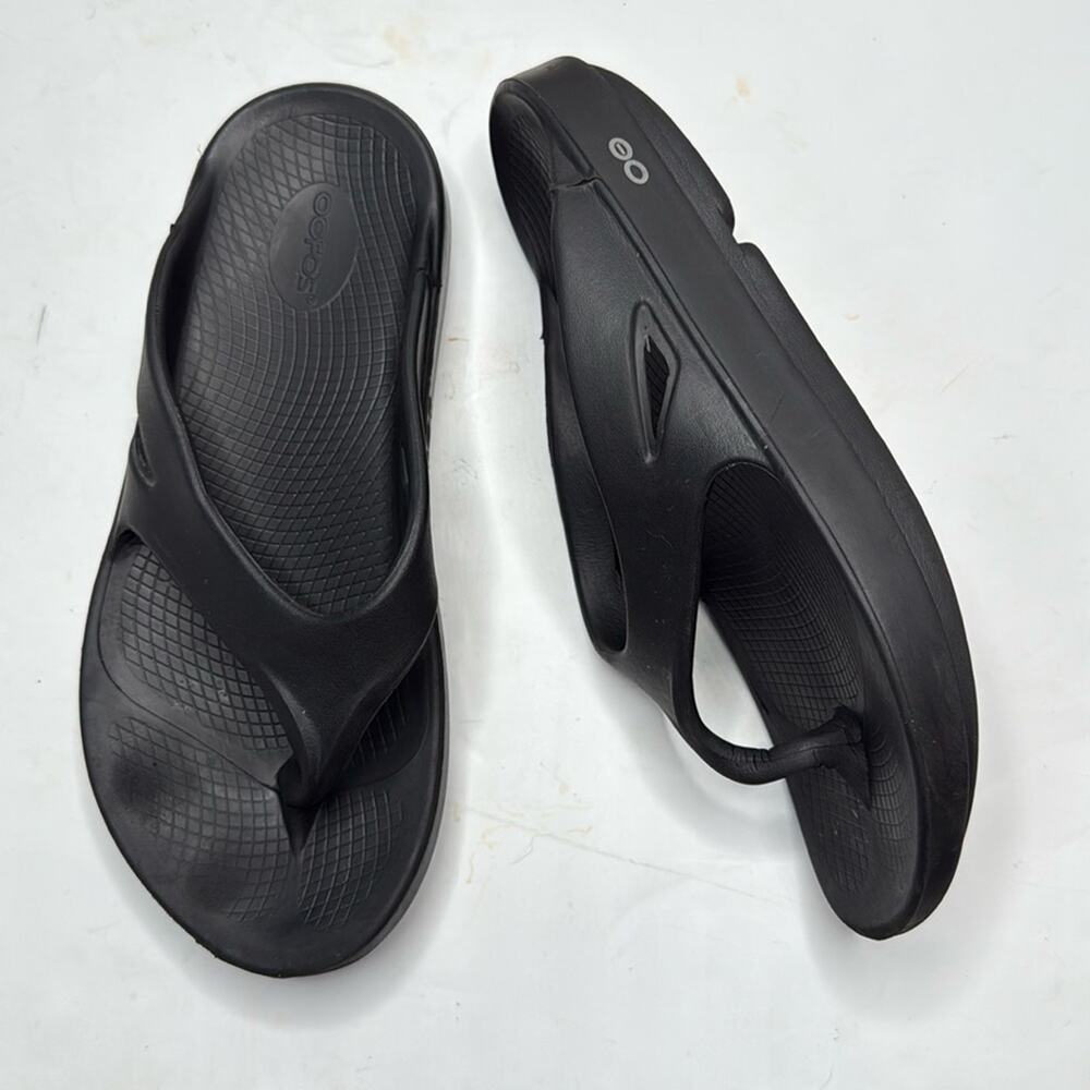 Oofos Black Thong Flip Flops Oolala Unisex Sandals S-371 Size 10 Men / 12 Women - Picture 2 of 9